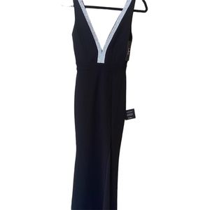 NWOT Lulu’s  stretchy full length cocktail dress.‍‍‍‍‍‍‍‍‍‍‍‍‍‍‍‍‍‍‍‍‍‍‍‍‍‍‍‍‍‍‍